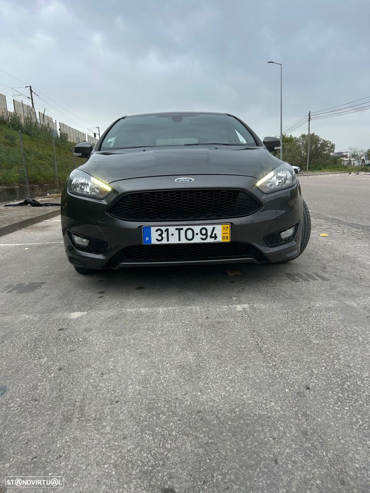 Ford Focus 1.0 EcoBoost MHEV ST-Line - 11