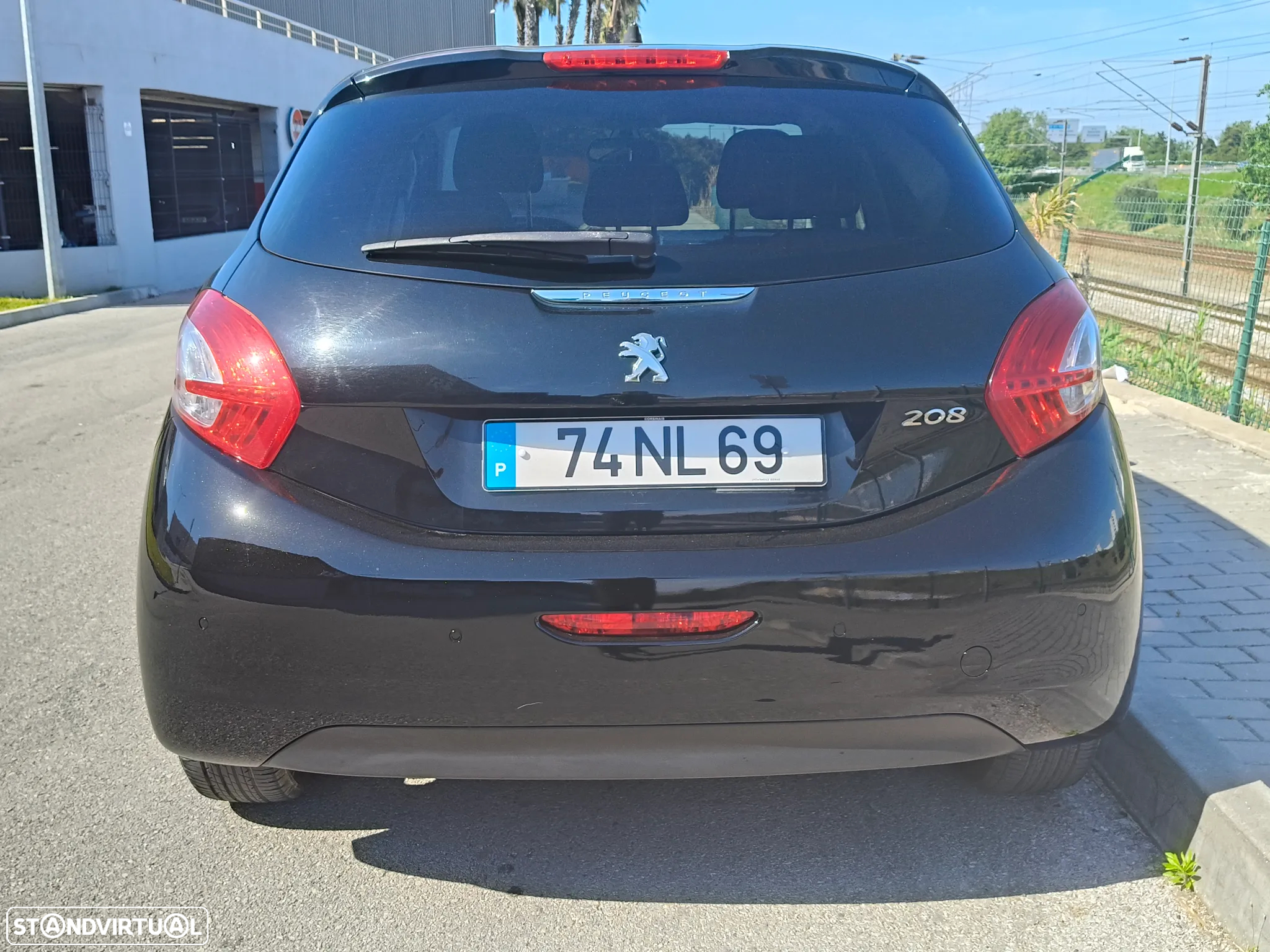 Peugeot 208 1.2 VTi Allure - 3