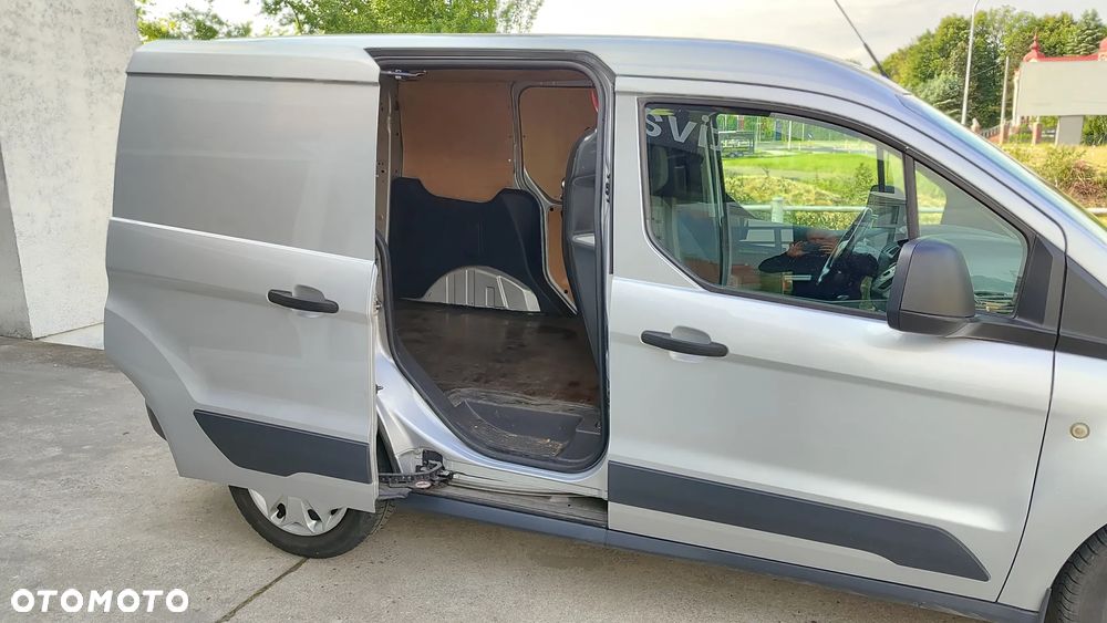 Ford Trannsit connect - 10