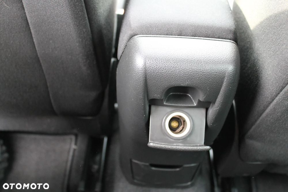 Opel Astra 1.4 Turbo Cosmo - 35