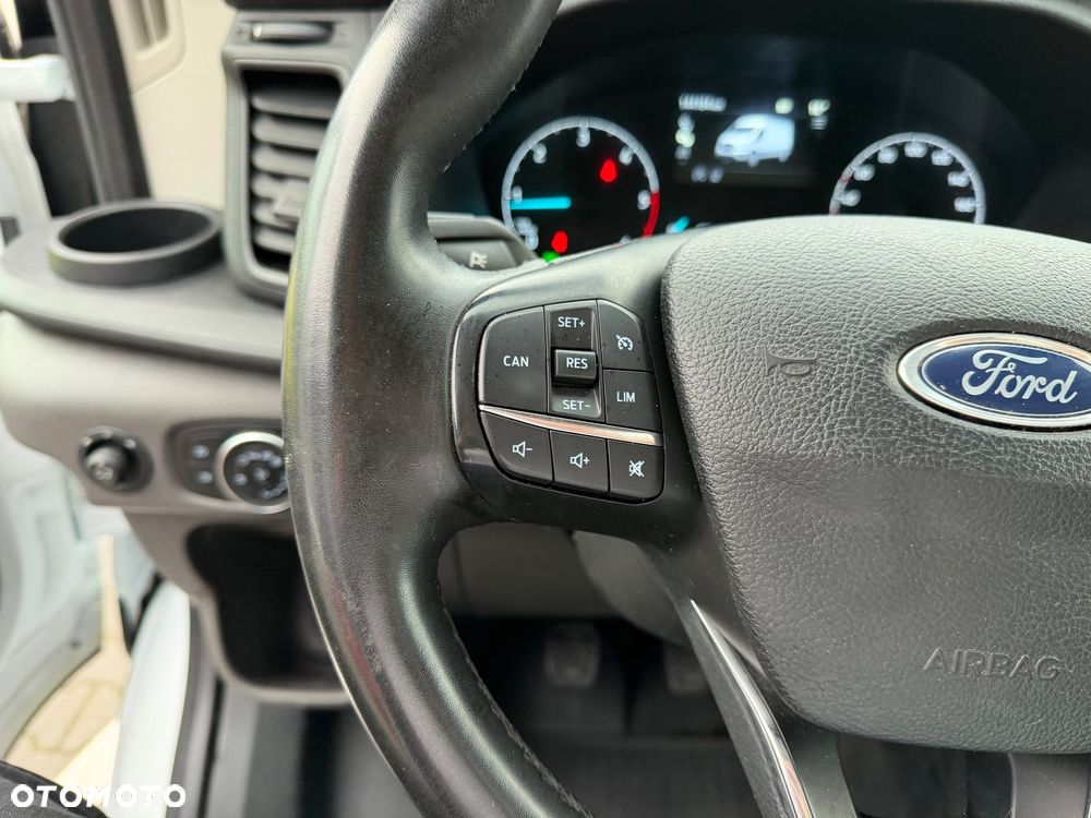 Ford Transit - 27