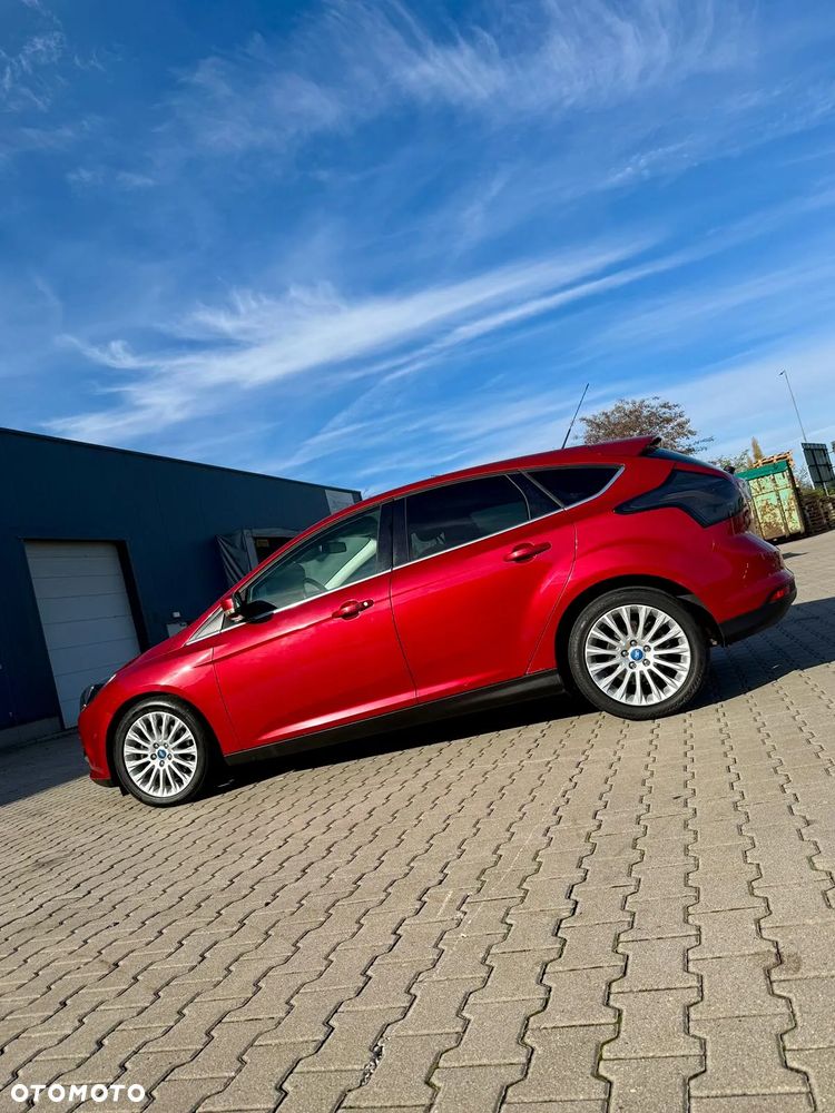 Ford Focus 1.6 EcoBoost Titanium - 19