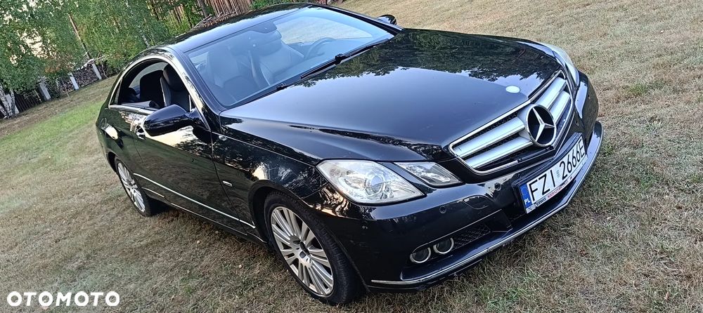 Mercedes-Benz Klasa E 250 CGI BlueEFFICIENCY Automatik Elegance - 28