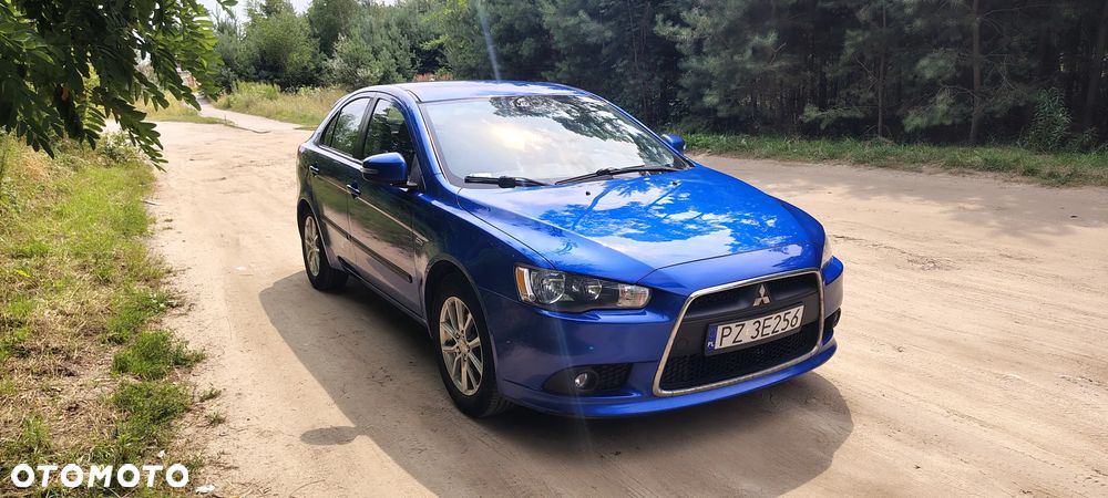 Mitsubishi Lancer 1.6 Invite - 2