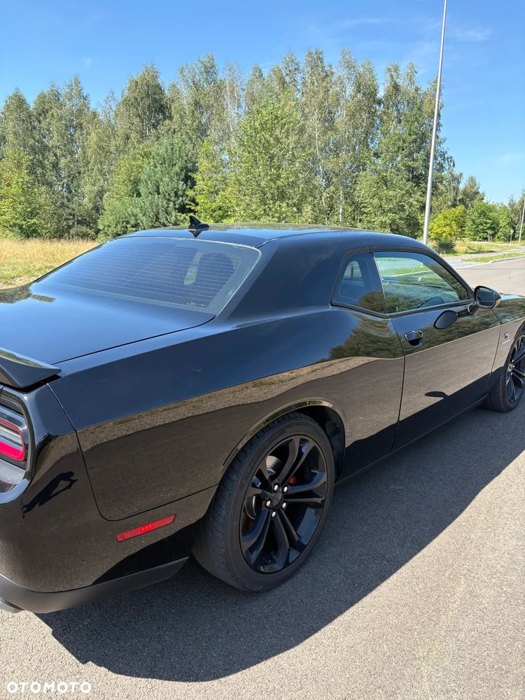 Dodge Challenger 5.7 R/T - 8