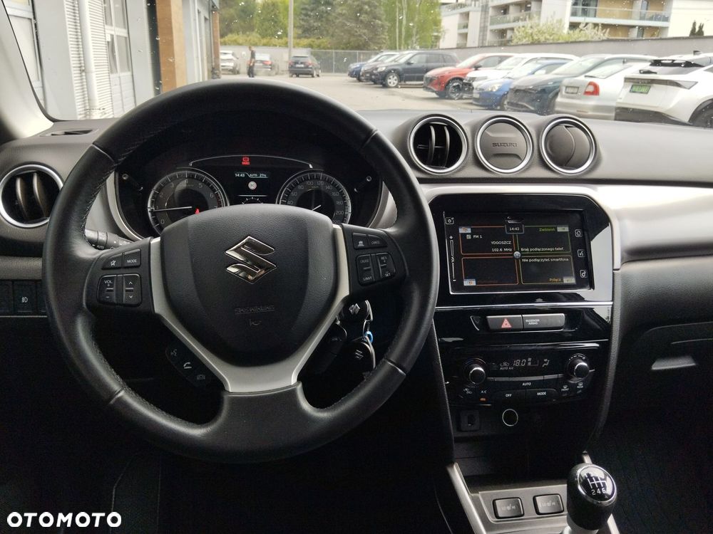 Suzuki Vitara 1.4 Boosterjet SHVS Premium 4WD - 13