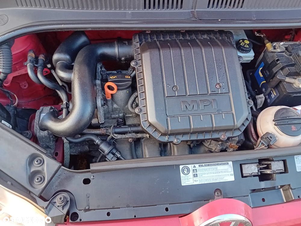 Volkswagen up! high - 7