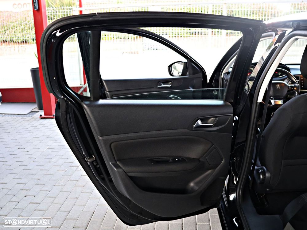 Peugeot 308 1.6 e-HDi Active J17 - 40