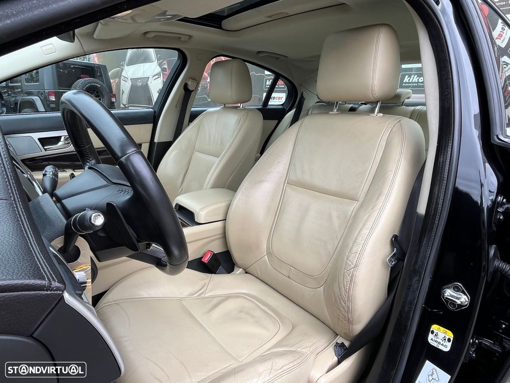 Jaguar XF 2.2 D Luxury - 18