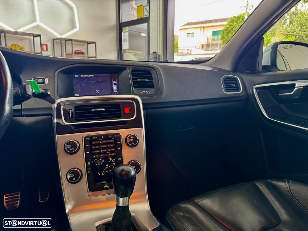 Volvo S60 1.6 D2 Drive R-Design Start/Stop - 6