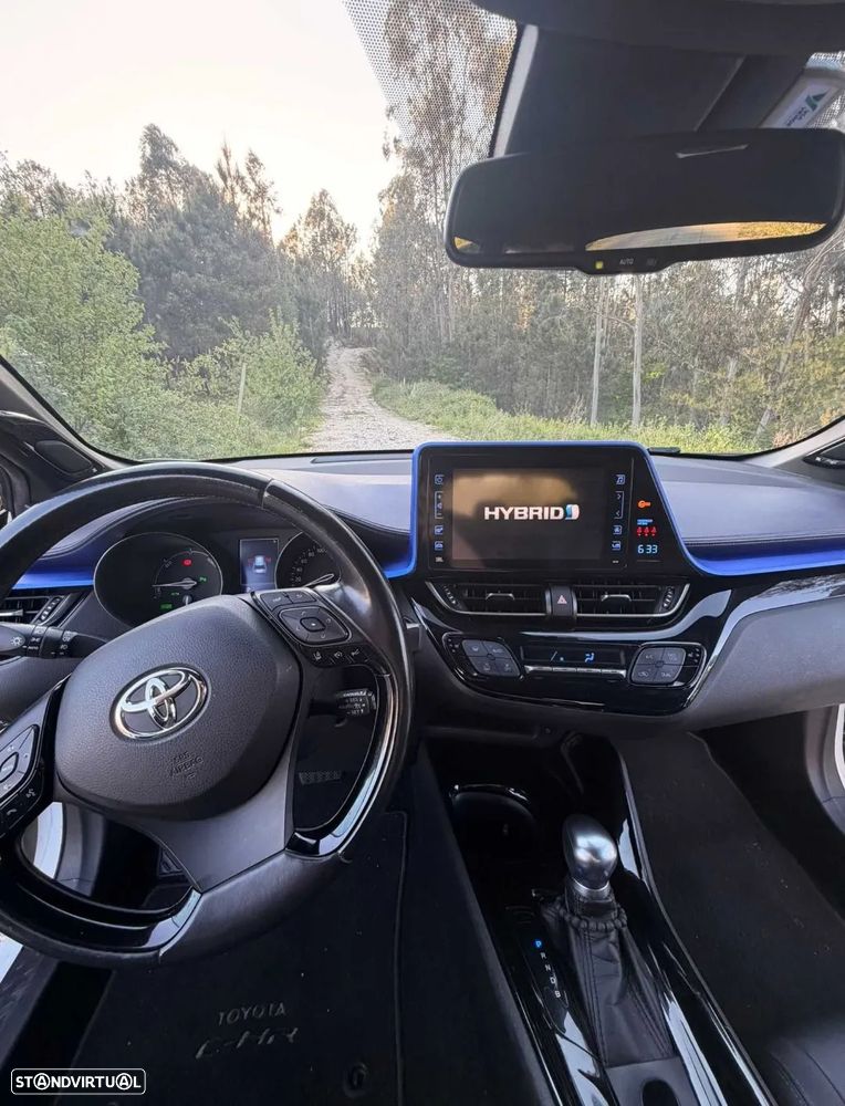 Toyota C-HR 1.8 HSD Exclusive+P.Luxury - 10