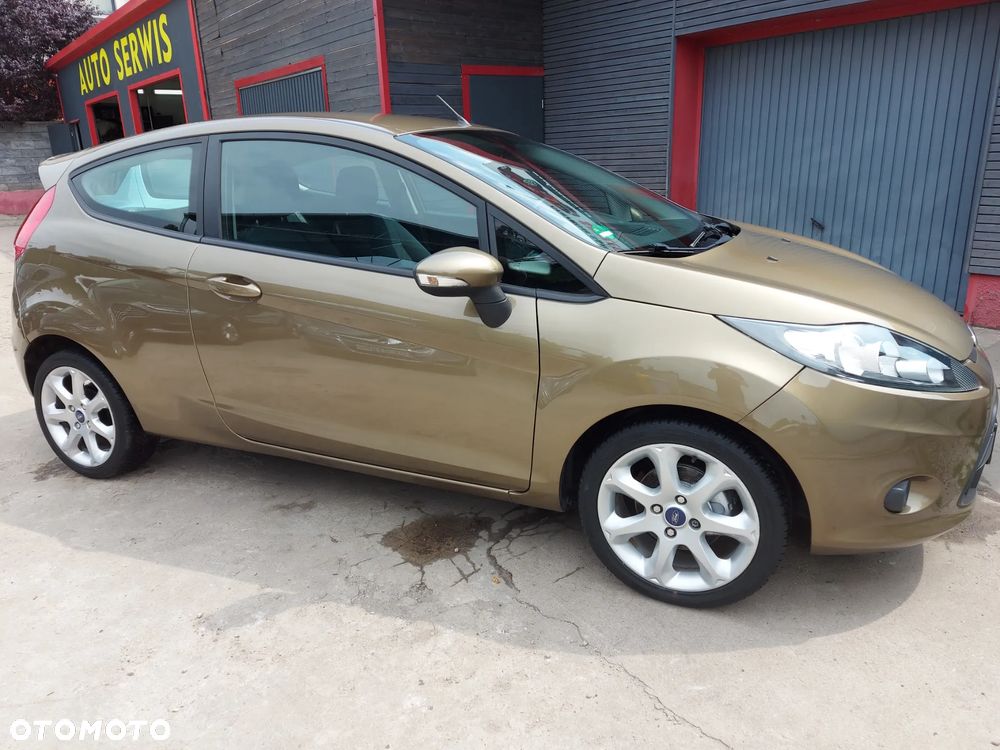 Ford Fiesta 1.4 Autom Champions Edition - 38