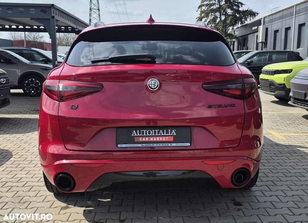 Alfa Romeo Stelvio - 6