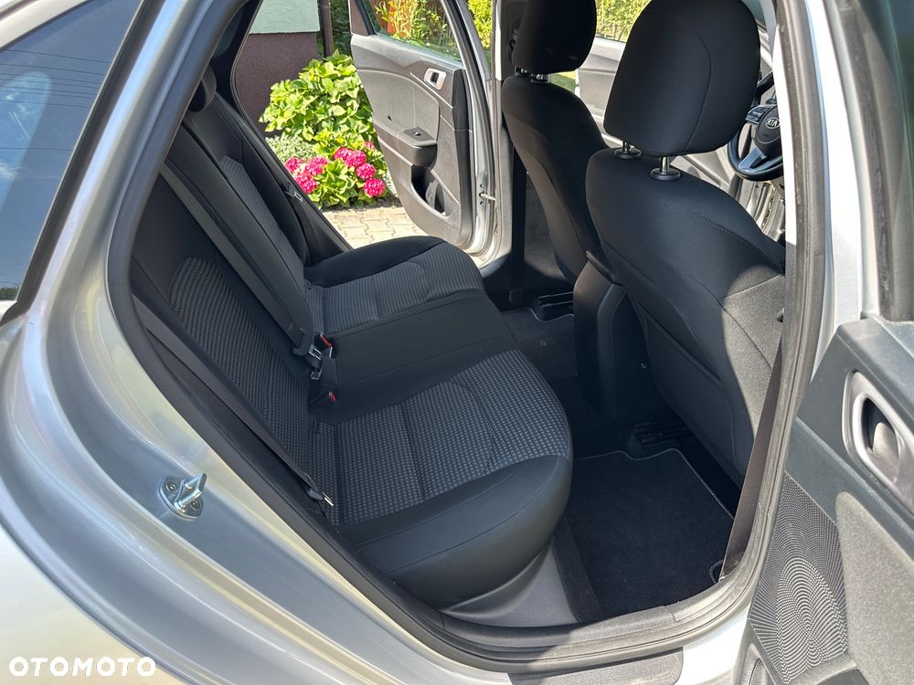 Kia Ceed 1.4 L Business Line Plus - 27