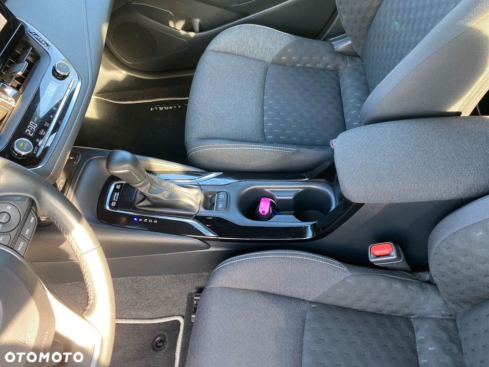 Toyota Corolla 1.8 Hybrid Comfort - 22