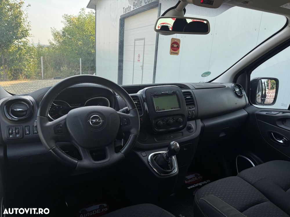 Opel vivaro - 8