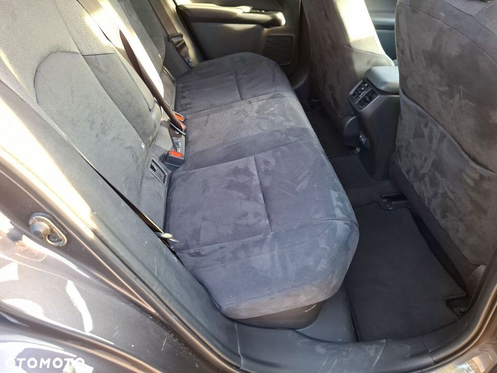 Lexus UX 250h GPF Business 2WD - 22