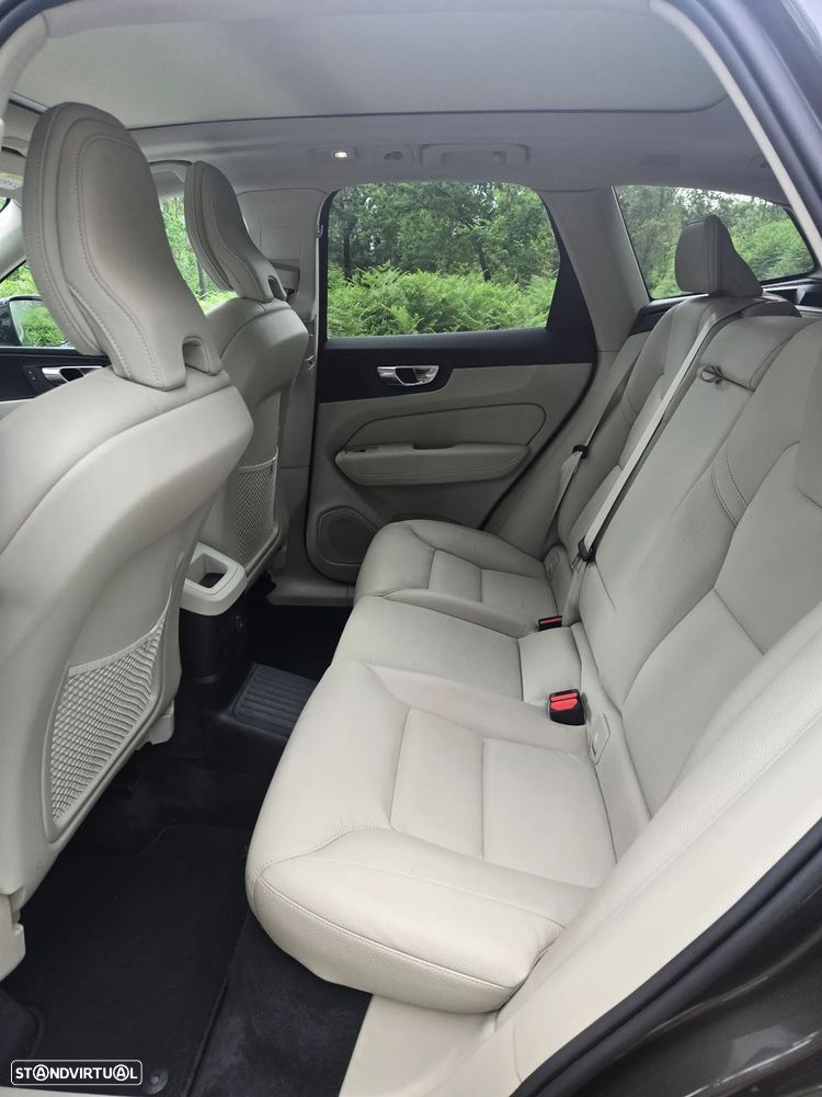 Volvo XC 60 - 6