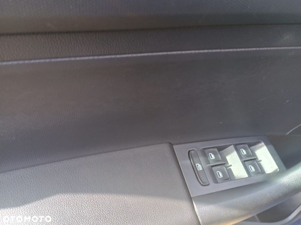 Skoda RAPID 1.2 TSI Drive - 12