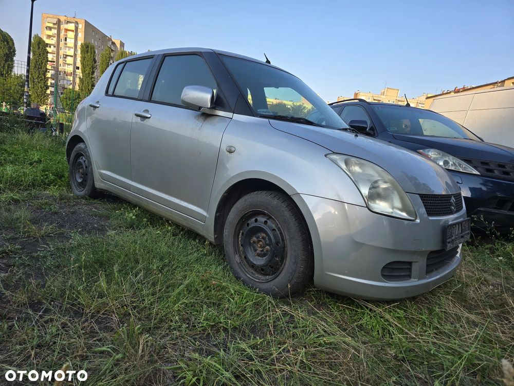 Suzuki Swift 1.3 GLX / Comfort - 2