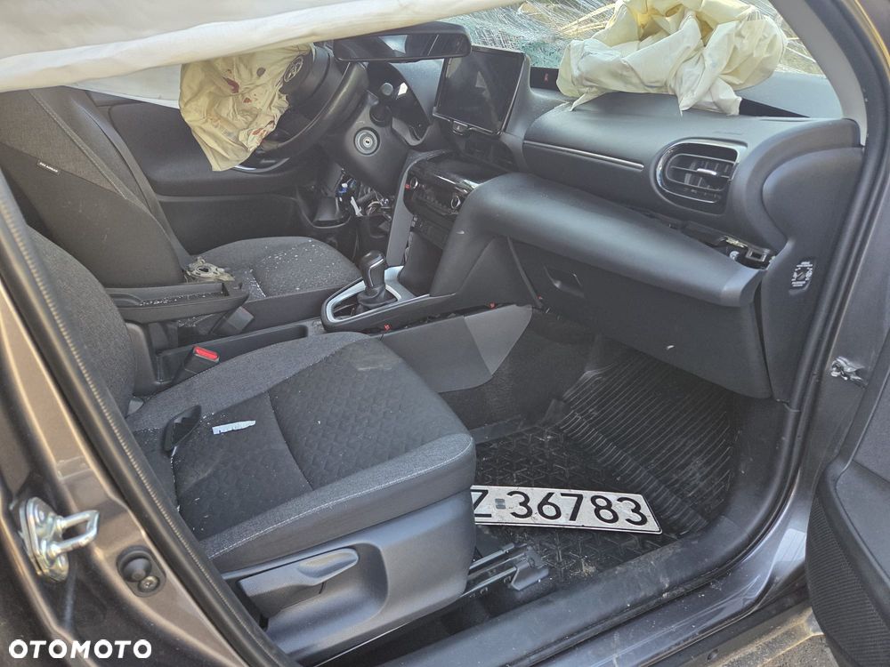 Toyota Yaris Cross Hybrid 1.5 Active - 2