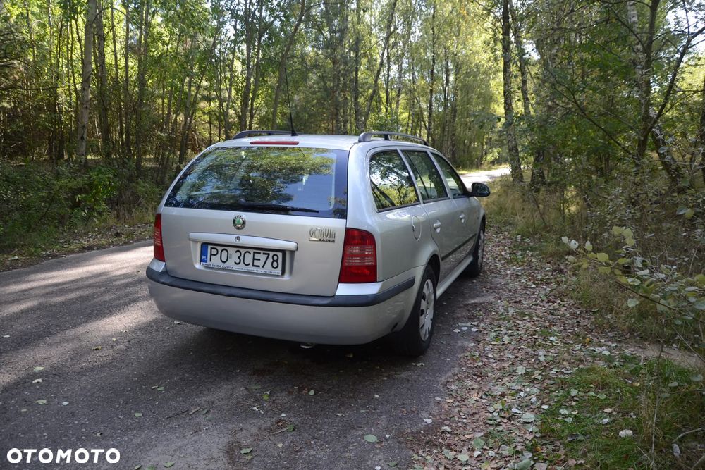 Skoda Octavia 1.6 Tour - 6