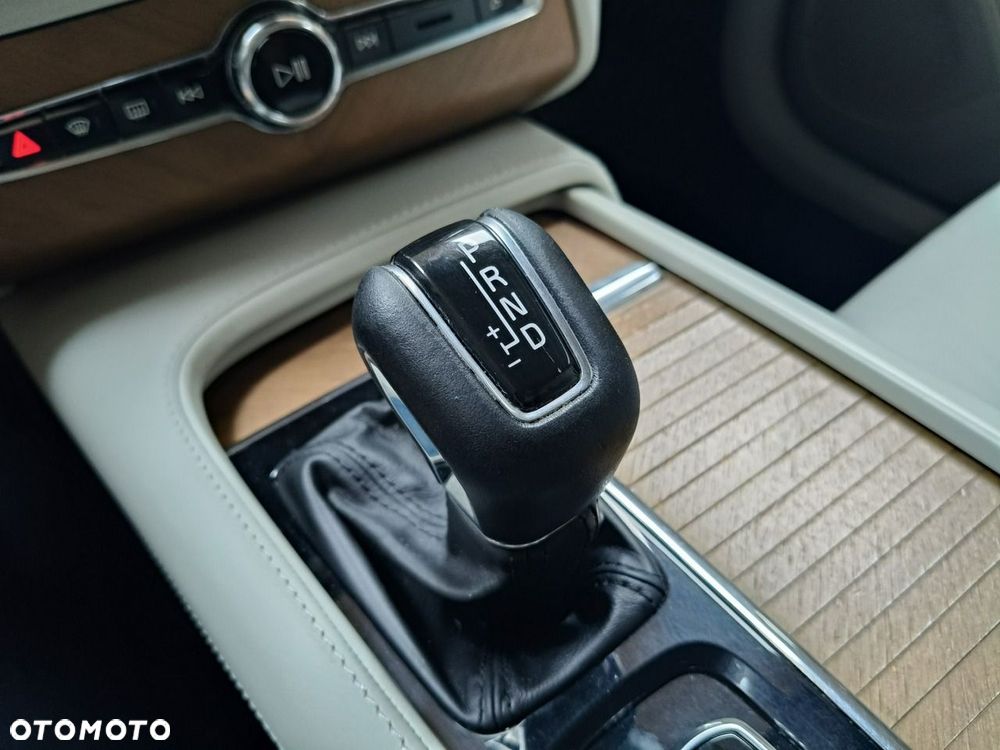 Volvo XC 90 D5 AWD Inscription - 38