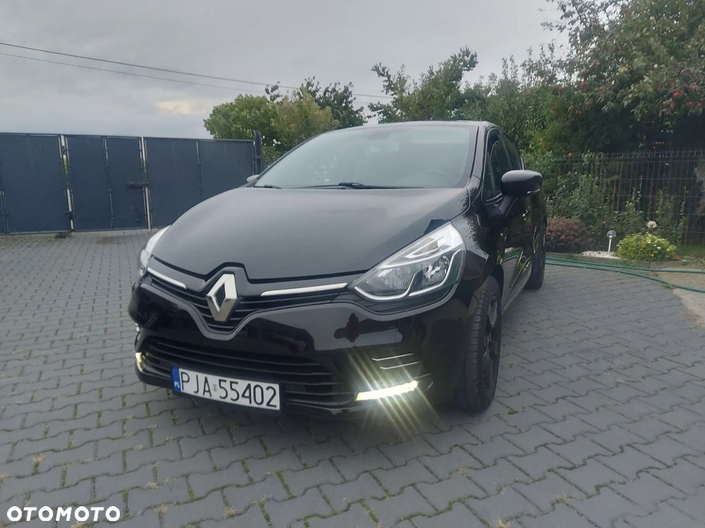 Renault Clio - 15