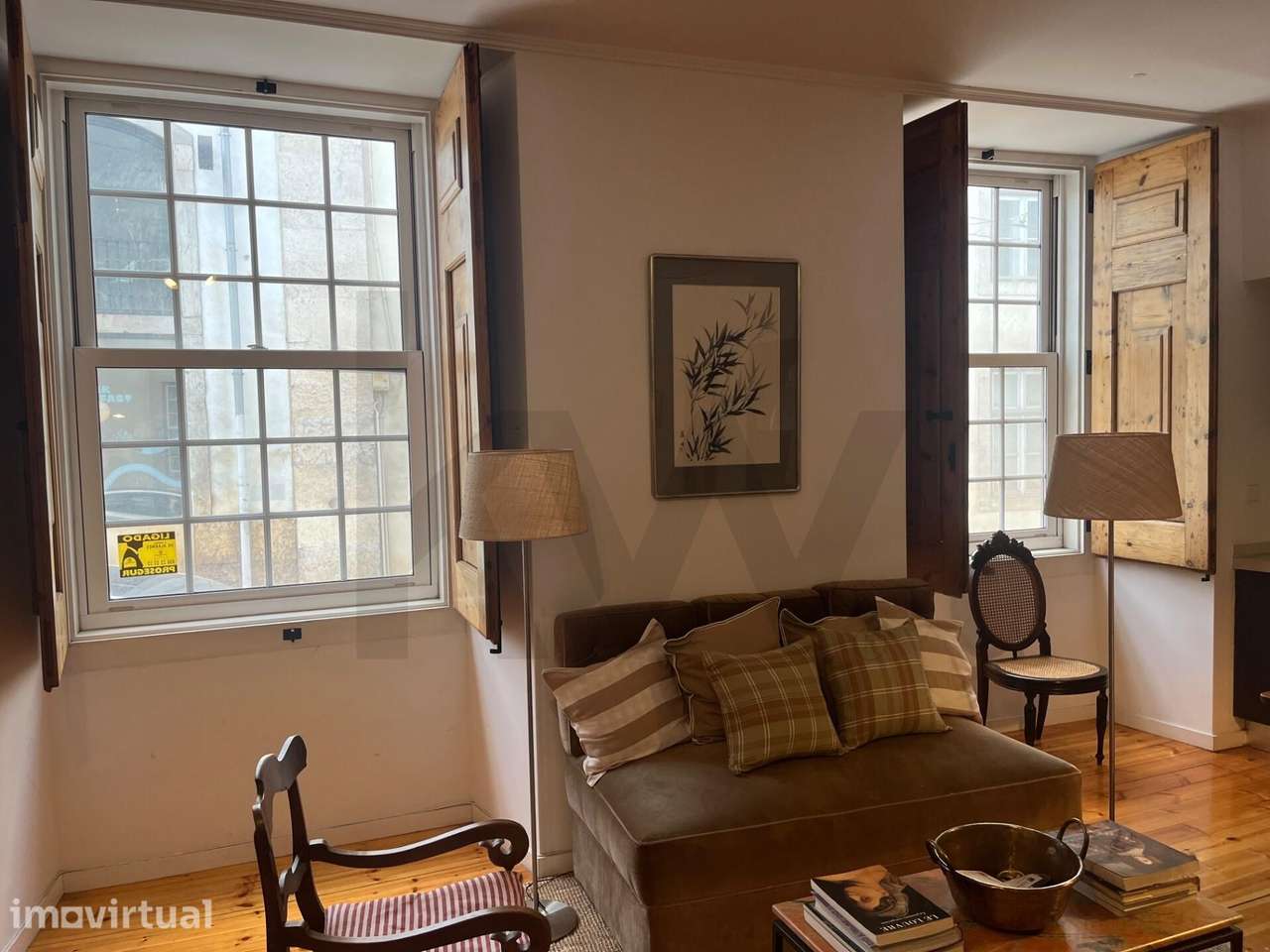 Apartamento T2 Mobilado | Chiado – Baixa de Lisboa - Grande imagem: 3/15