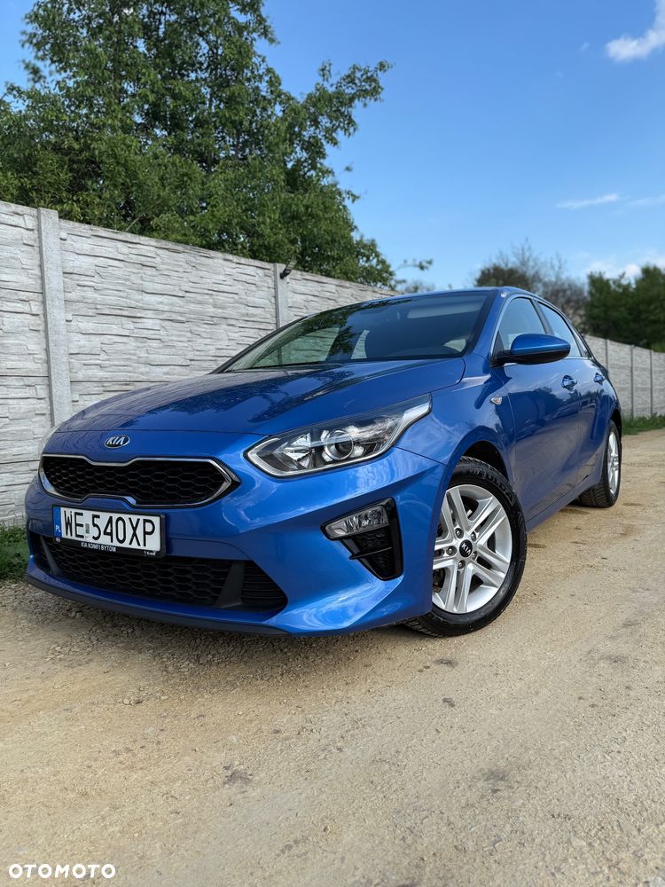 Kia Ceed 1.6 CRDi mHEV M DCT - 2