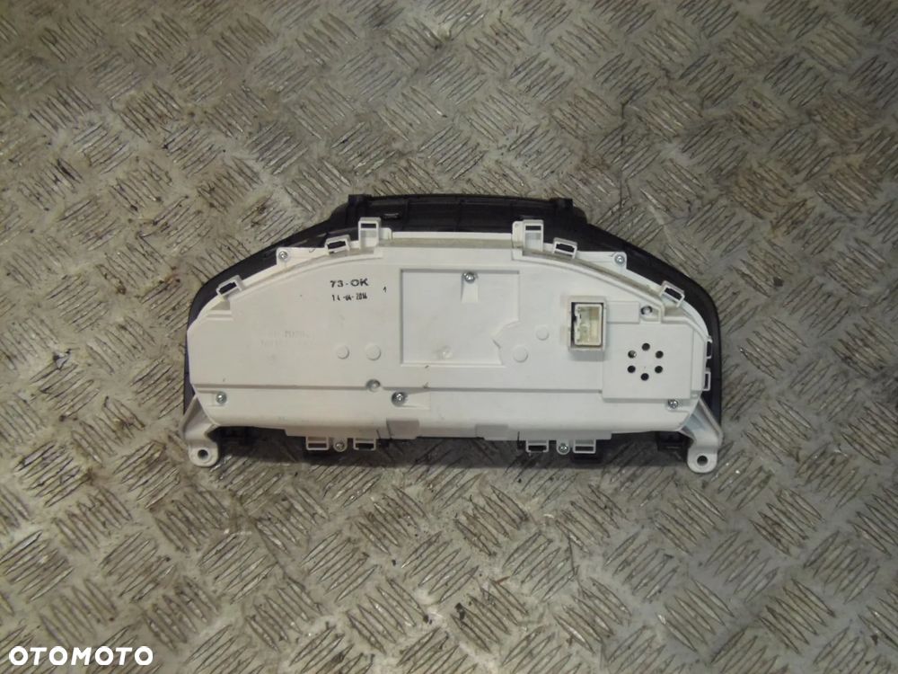 VOLVO S60 II Diesel LICZNIK ZEGARY Europa 31327747 - 2