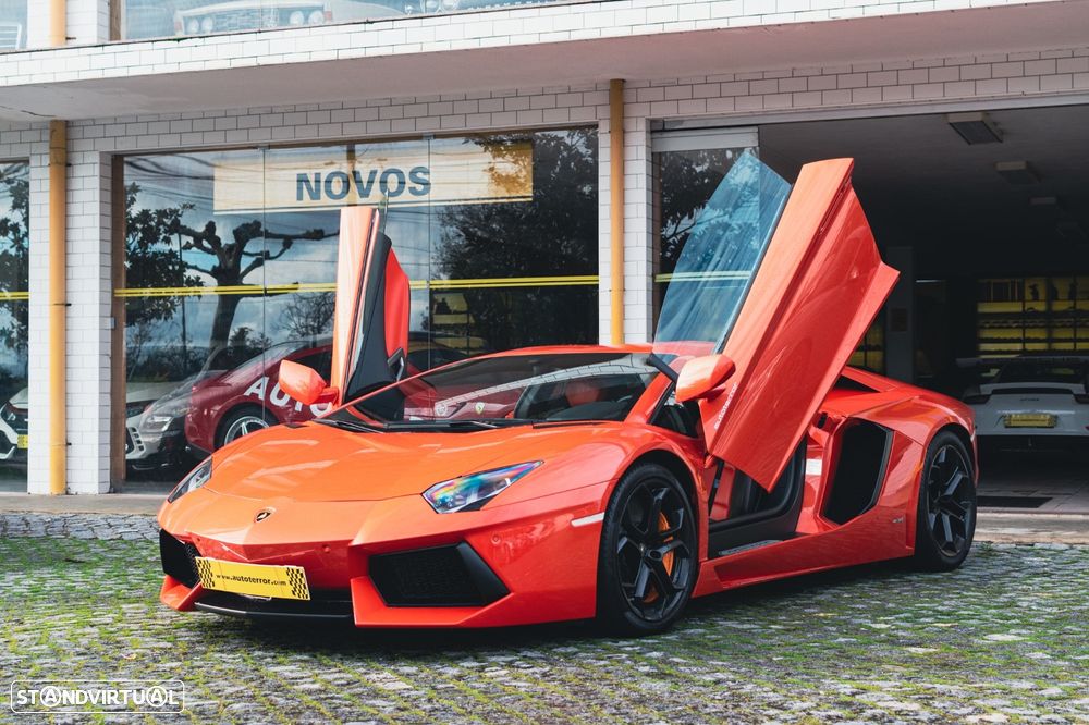 Lamborghini Aventador 6.5 V12 LP700-4 - 10