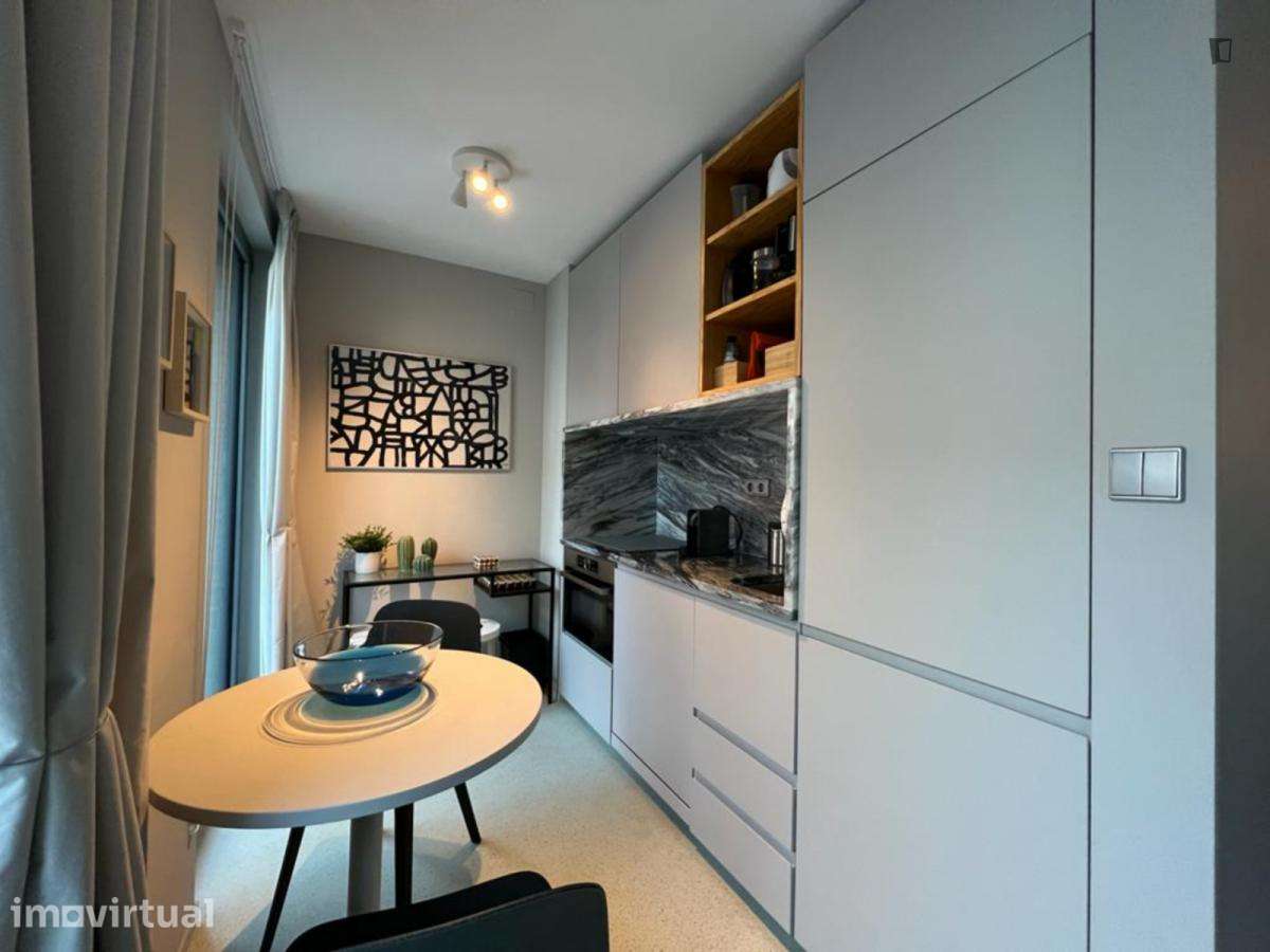 Apartamento com 1 quartos - localizado em Avenida da Liberdade Lisbon - Grande imagem: 3/11