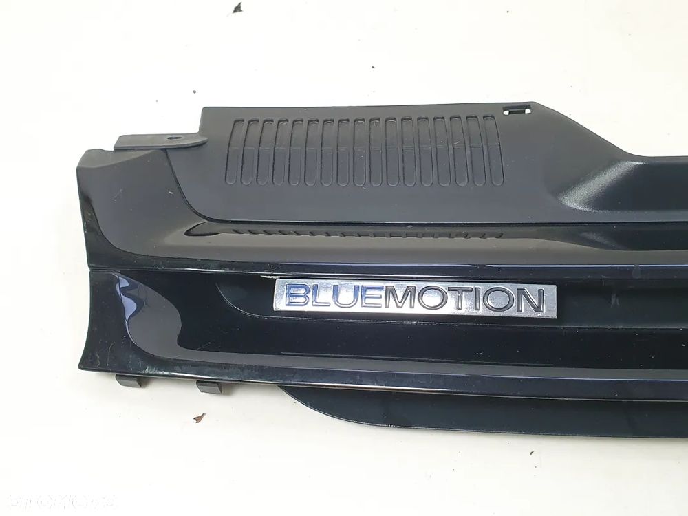 VW GOLF V  05-09 GRILL ATRAPA - 2