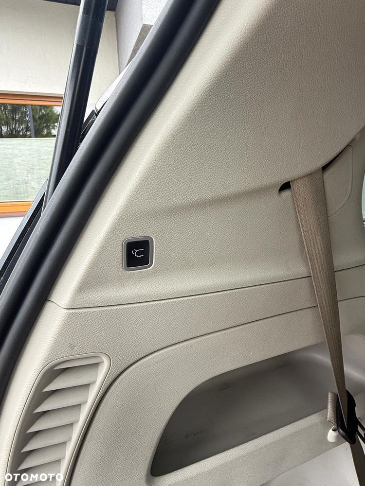 Chrysler Pacifica - 30