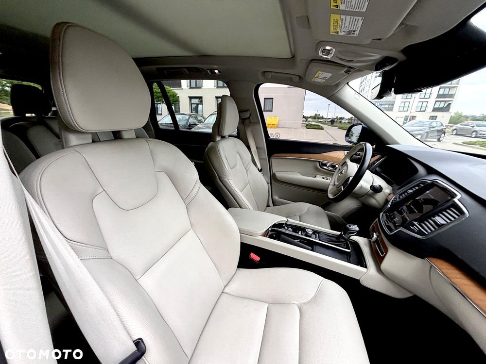 Volvo XC 90 T6 AWD Momentum 7os - 22