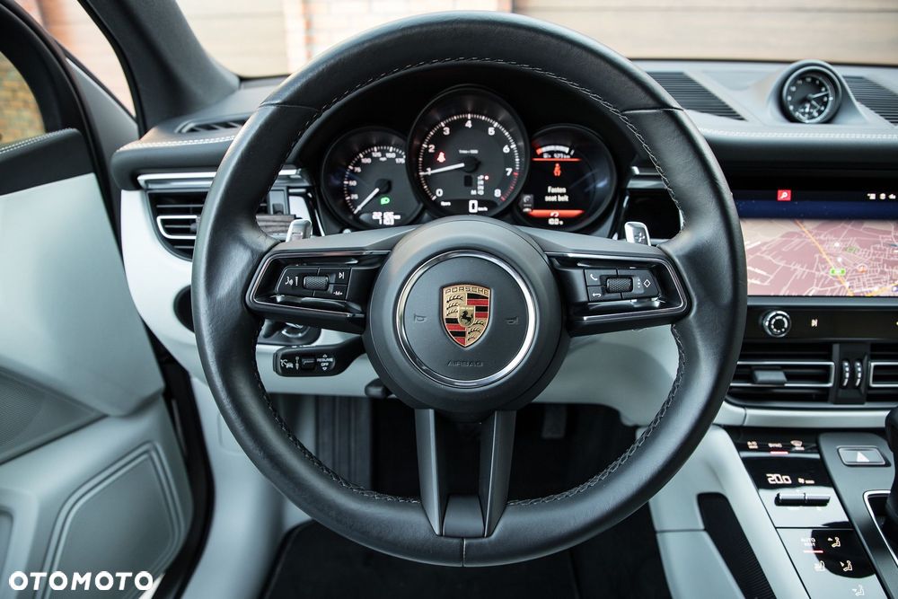 Porsche Macan PDK - 16