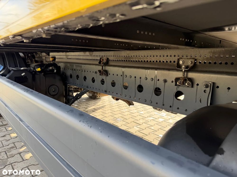 Mercedes-Benz ATEGO 1224 - 11