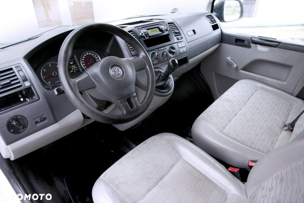 Volkswagen Transporter - 12
