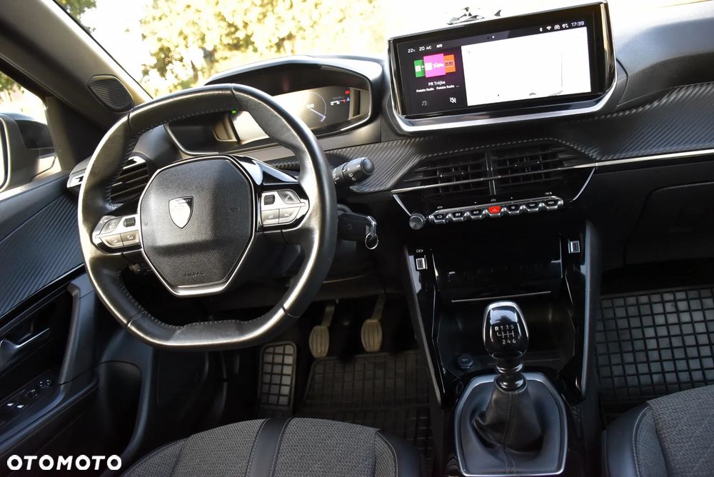 Peugeot 2008 - 6