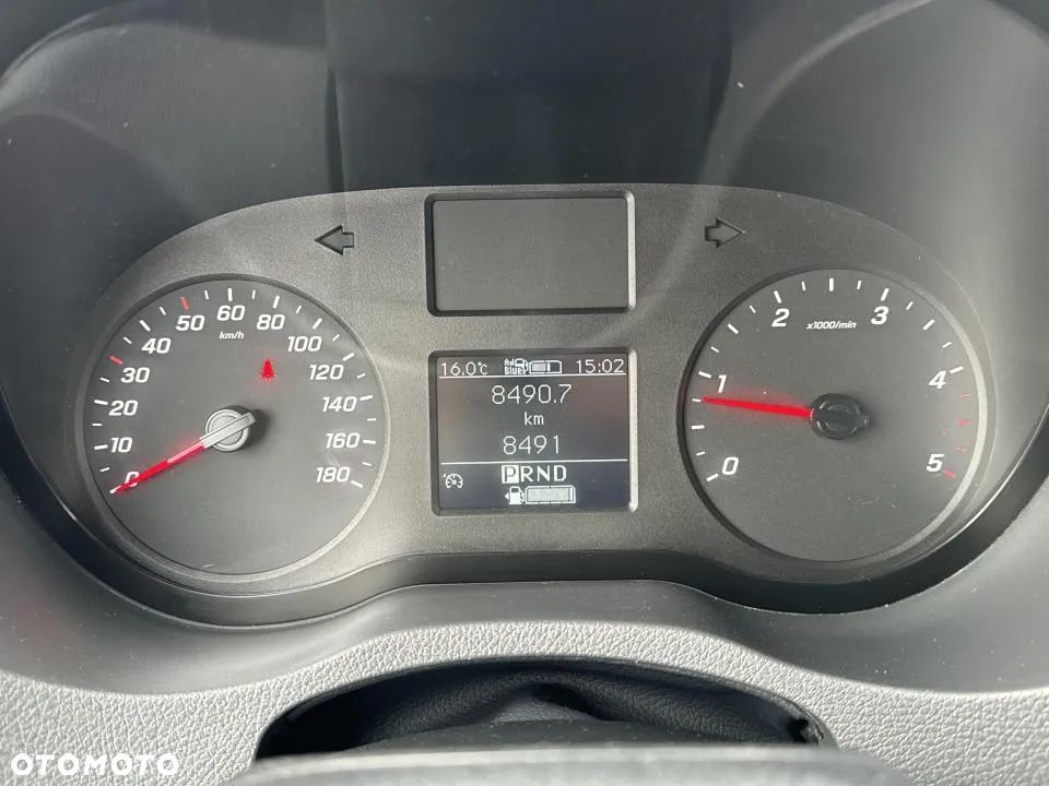 Mercedes-Benz Sprinter - 15