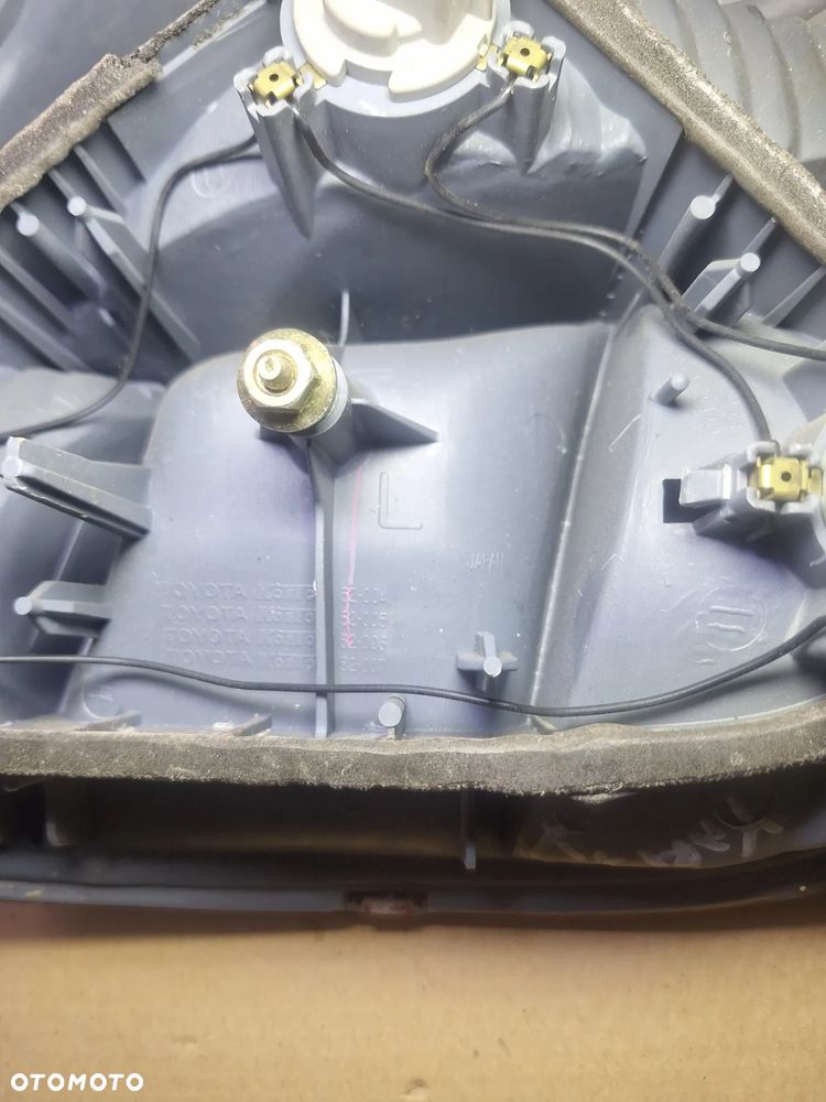 lampa lewy tył TOYOTA YARIS I - 4