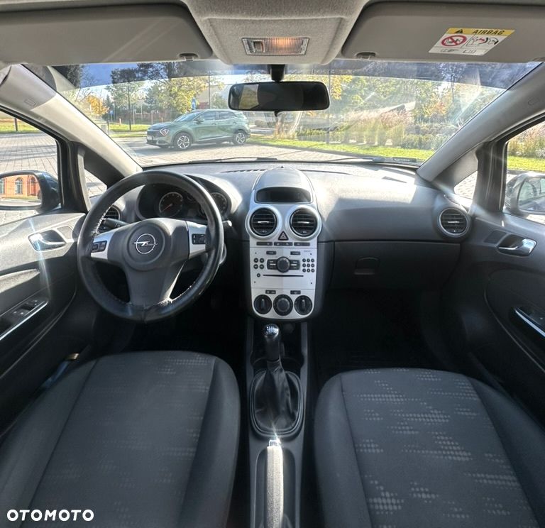 Opel Corsa - 11