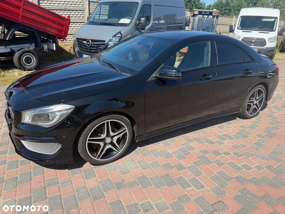 Mercedes-Benz CLA 200 7G-DCT AMG Line - 3