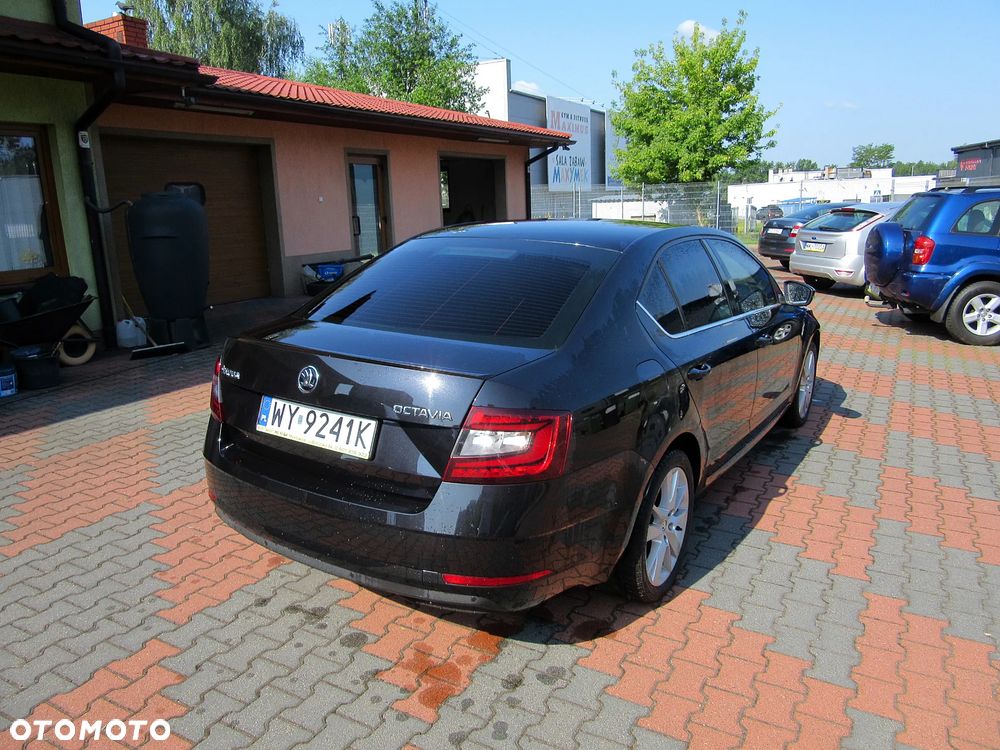 Skoda Octavia 1.8 TSI Style DSG - 5