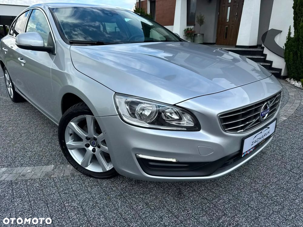 Volvo S60 D2 Momentum - 9