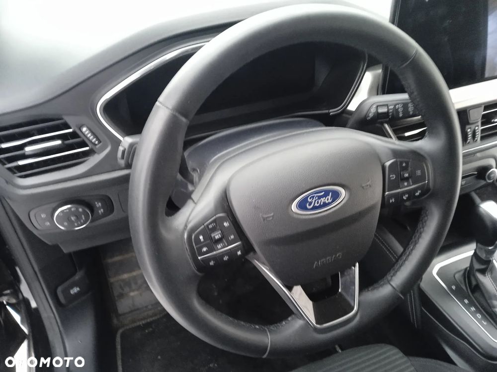 Ford Focus ver-1-0-ecoboost-mhev-titanium-style - 8