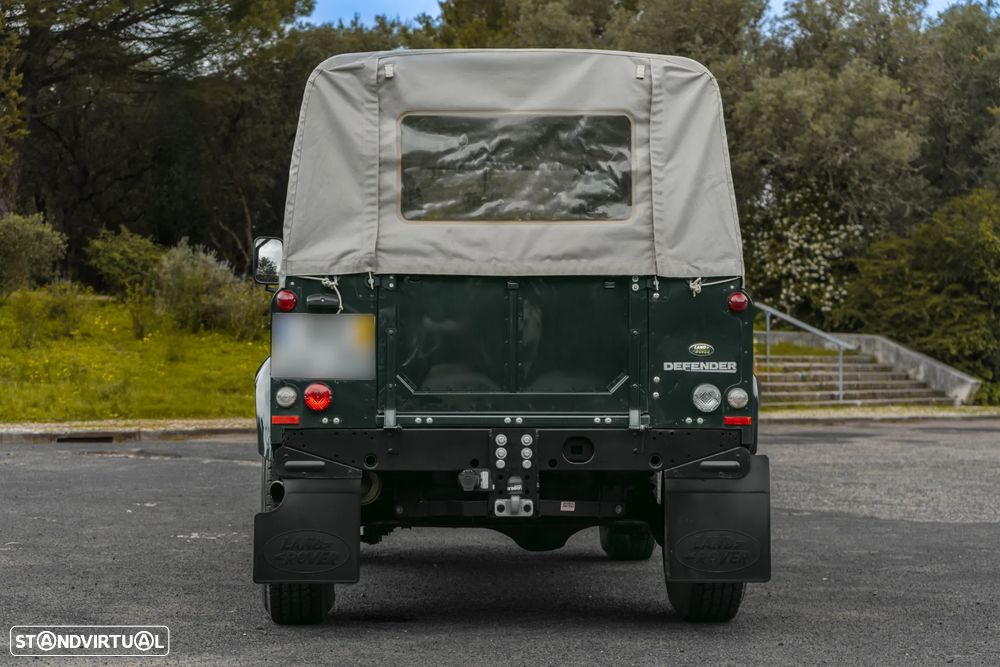 Land Rover Defender - 5