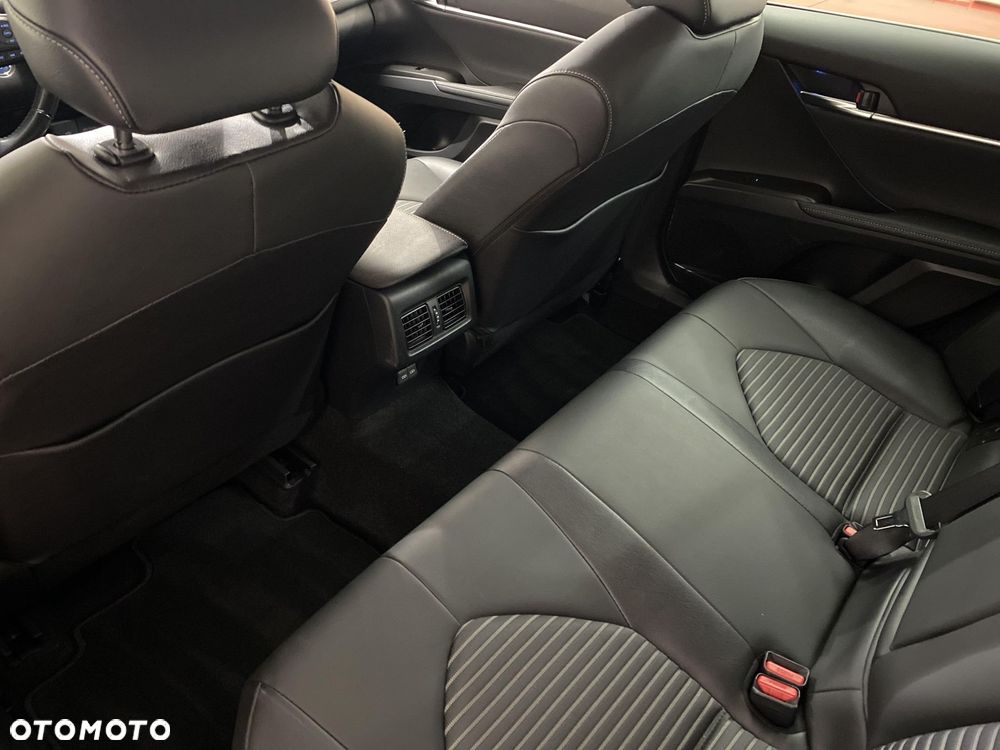 Toyota Camry 2.5 Hybrid Prestige CVT - 11