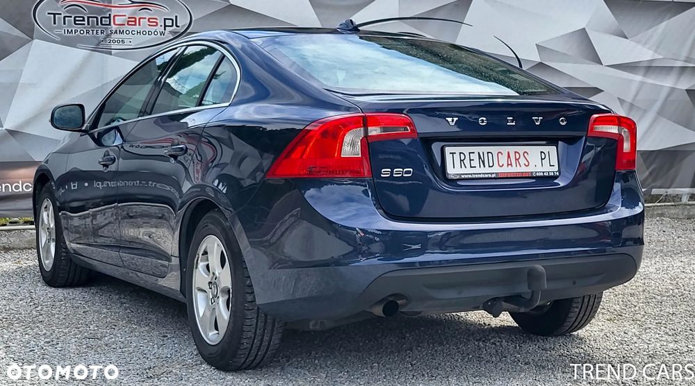 Volvo S60 D2 Momentum - 28